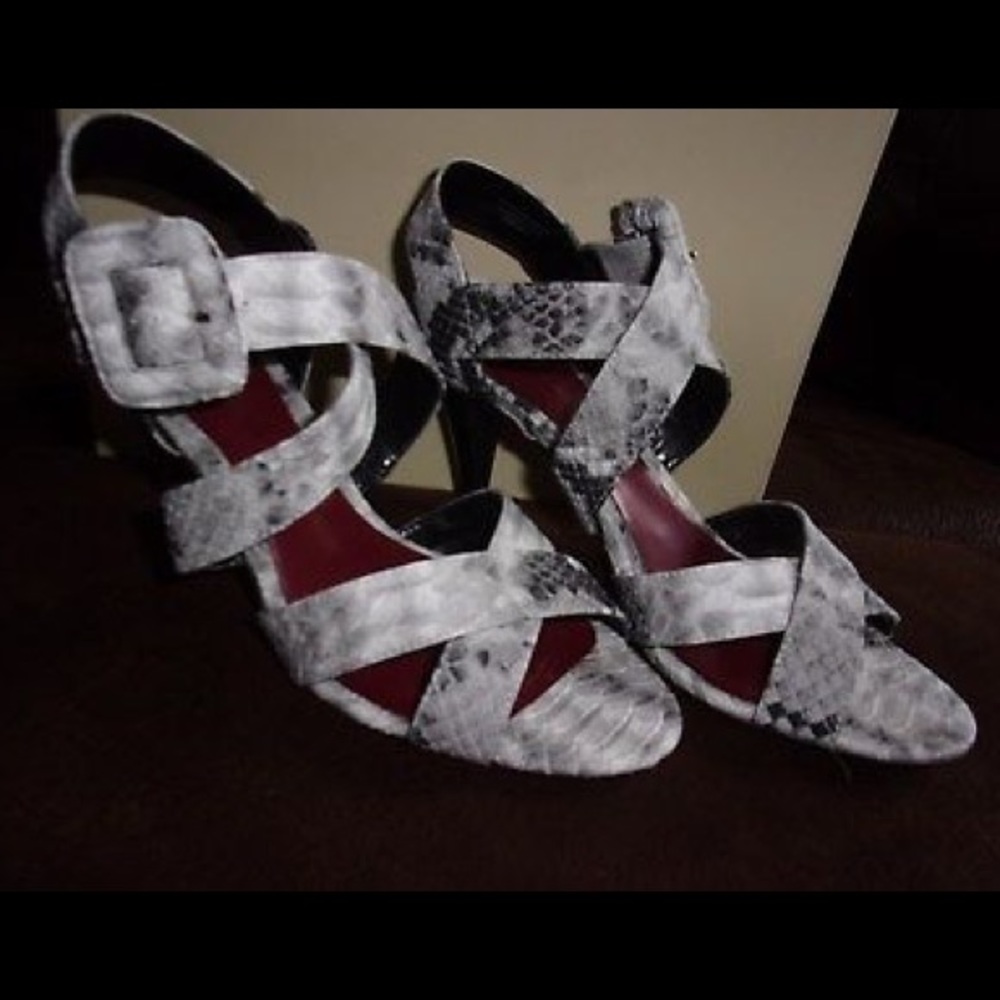 BLACK/WHITE SNAKE PRINT, 3" Heels, SZ 8.5M